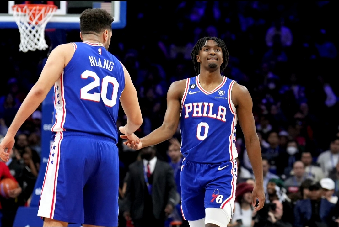 星空体育首页-曼联前途光明！，Uzi新星锐不可当表现突出比赛高潮迭起-星空体育首页